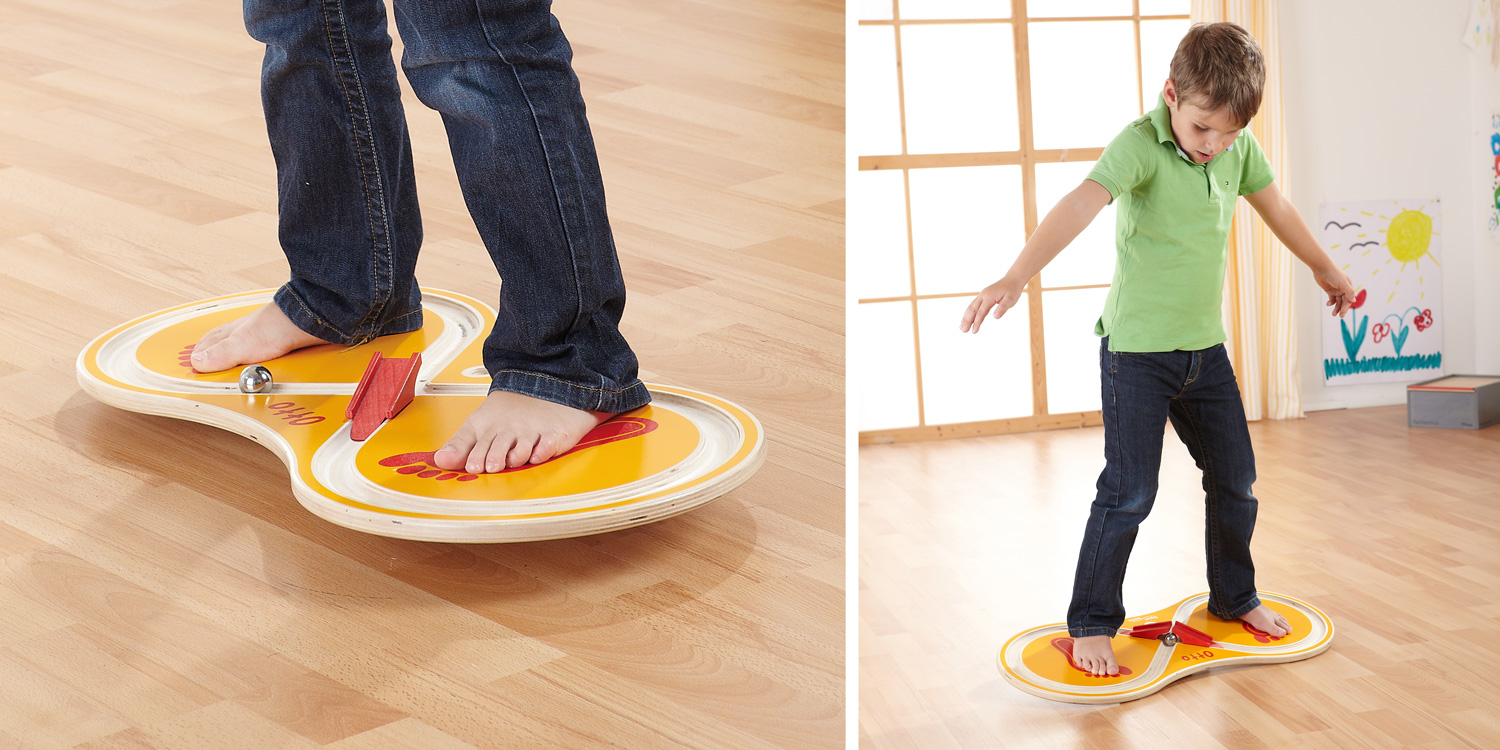 Das Balance-Board ist für Kinder ein Ganzkörper-Training